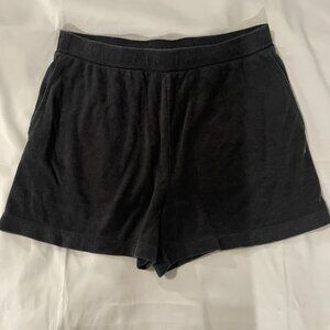 H&M Black Womens Shorts With Deep 9.5 inch Pockets Size M
